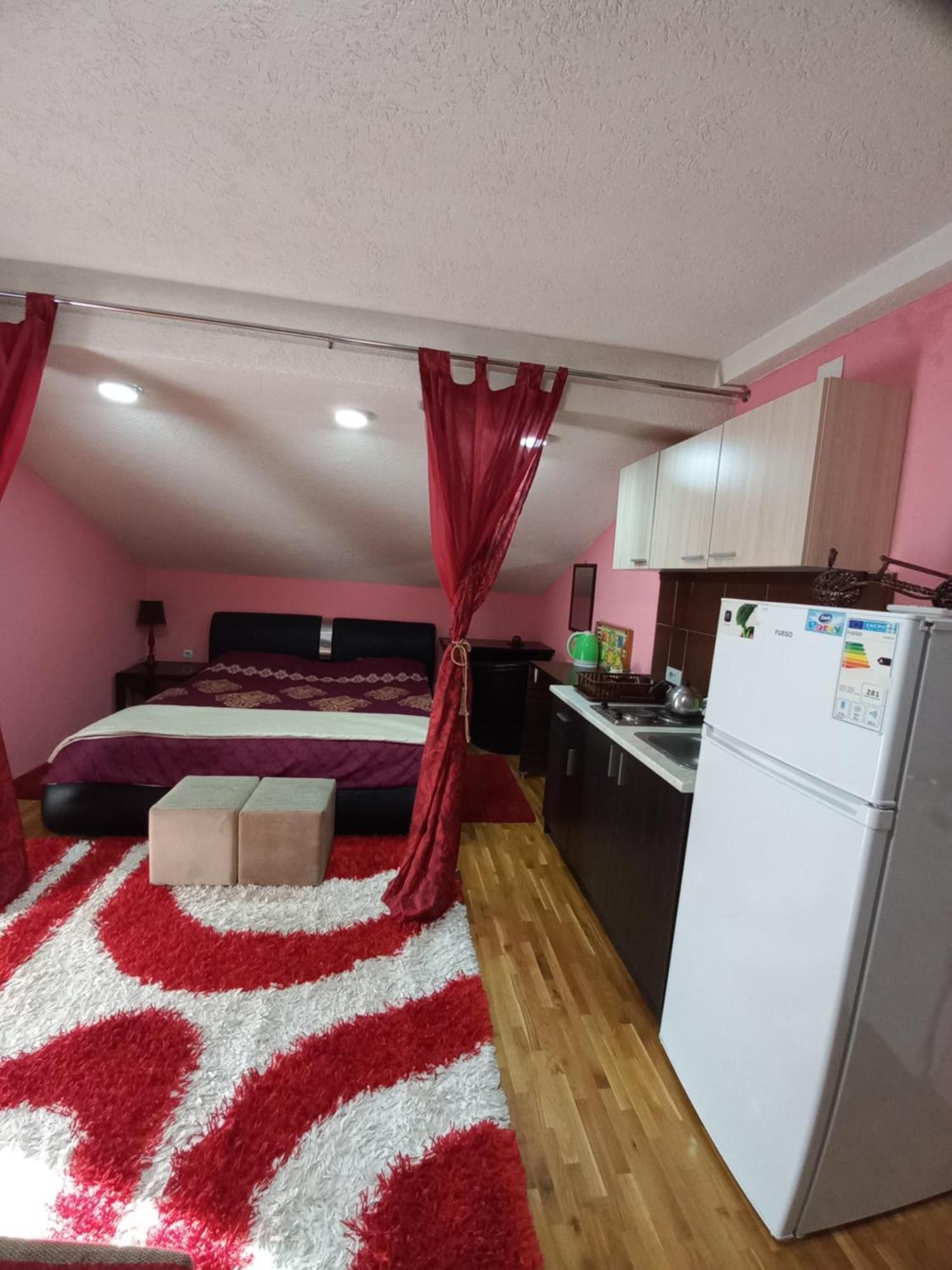 Apartamento Durmitor Kumanovo Habitación foto